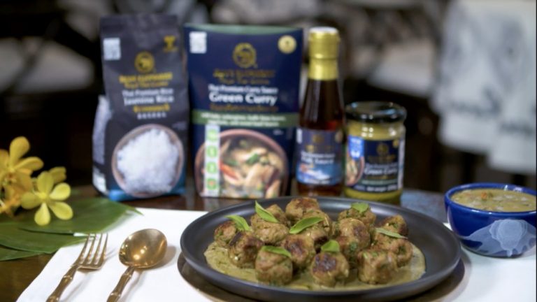 Green Curry Meatballs